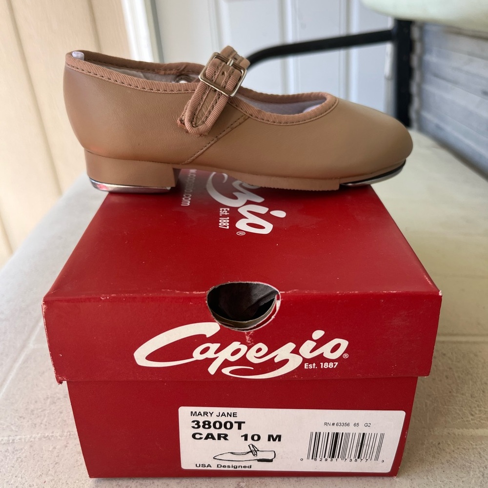 Brand new In box Capezio tap shoe #3800T Size 10 Medium width color Tan